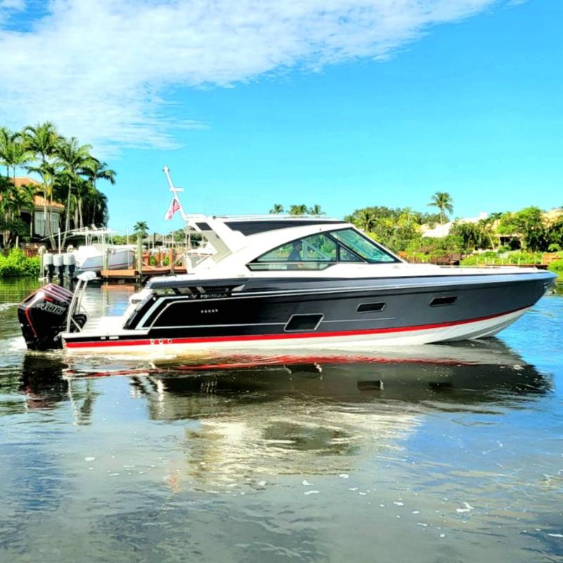 a small boat in a body of water
